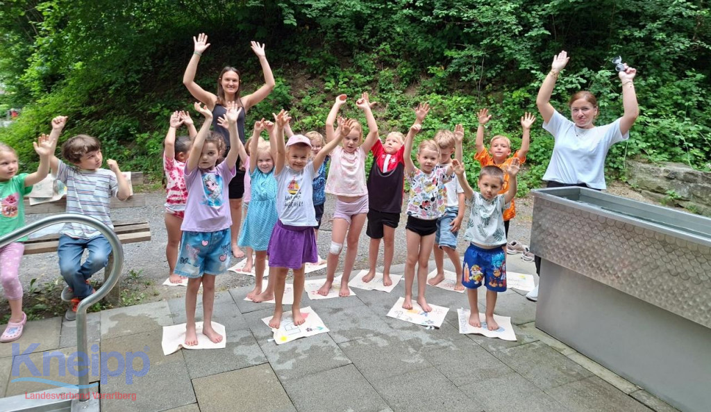 KAC Rankweil - Besuch des Kneippkindergartens Montfort Rankweil in der Kneippanlage „Loger” KAC Rankweil - Besuch des Kneippkindergartens Montfort Rankweil in der Kneippanlage „Loger”