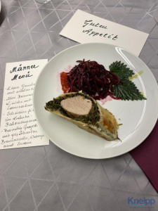 KAC Bludenz Maenner Kraeuterkochen 5