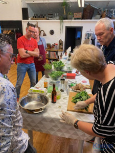 KAC Bludenz Maenner Kraeuterkochen 9